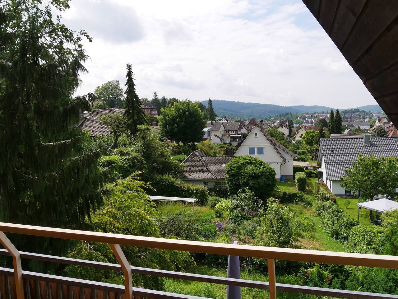 Ganze Wohnung, Ferienwohnung Lahr mit Privatterrasse, Balkon und Wlan in Lahr, Mittlerer Schwarzwald