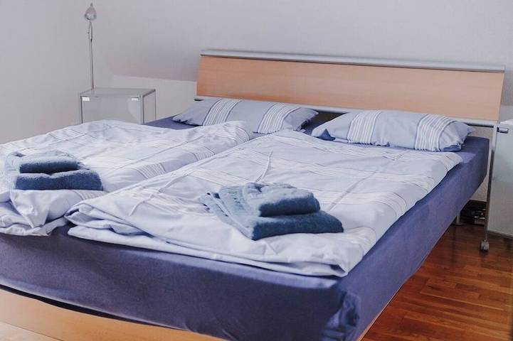 Ferienhaus für 9 Personen, mit Sauna und Whirlpool sowie Garten, mit Haustier in Nordholz - 4