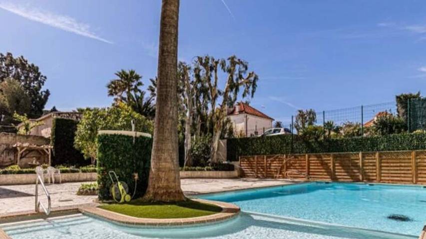 Gîte pour 5 personnes, avec balcon et piscine dans Plage de la Salis - 3