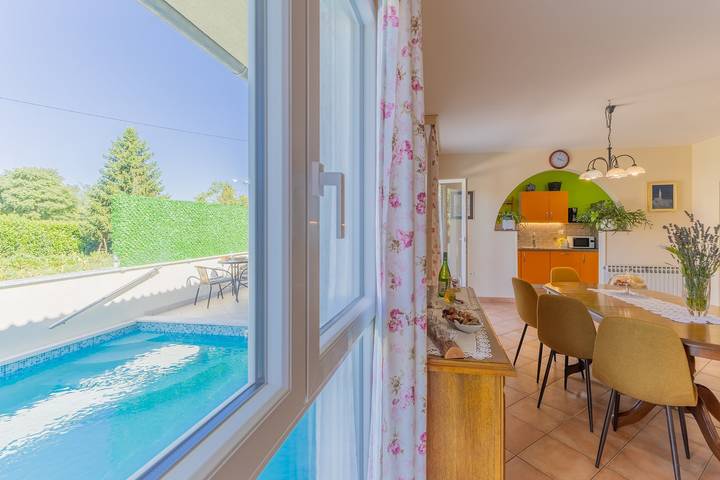 Ferienhaus für 8 Personen, mit Pool und Balkon/Terrasse in Istrien - 2