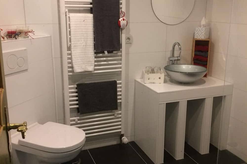 Ganze Wohnung, Ferienwohnung, 110 m² mit Balkon und separatem Eingangsbereich in Bodnegg, Region Bodensee-Oberschwaben