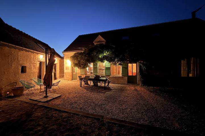Gîte pour 8 personnes, avec Terrasse et Jardin