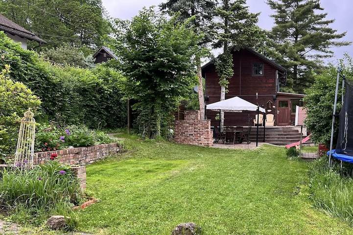 Ferienhaus für 6 Personen, mit Terrasse und Garten