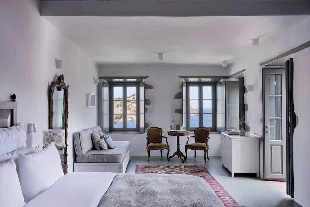 Marvellous Patmos Suite | Icarus Heights Suite | Sea View Suite with Plunge in Skala (Patmos), Dodecaneso