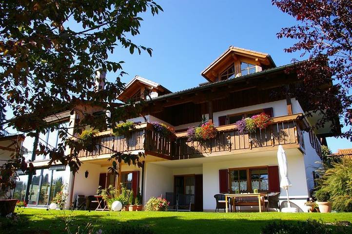 Ferienwohnung für 3 Personen, mit Balkon und Terrasse sowie Garten und Sauna in Rieden - 3