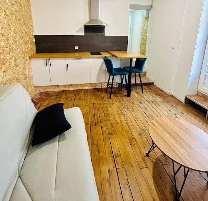 Gîte pour 2 personnes, avec terrasse à Aurillac - 4