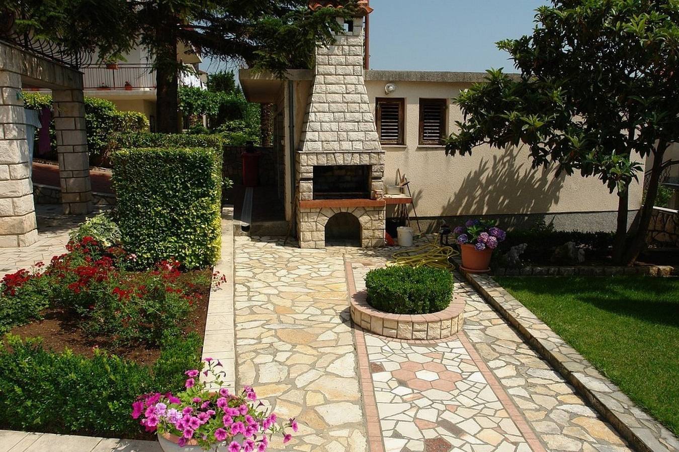 Entire apartment, Three bedroom apartment with balcony and sea view Novi Vinodolski A-22846-a in Novi Vinodolski, Primorje-Gorski Kotar