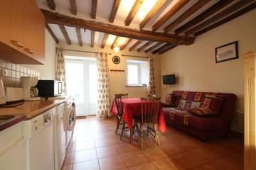 Gîte pour 2 Personnes dans Saint-Sauveur-Lendelin, Cotentin, Photo 2