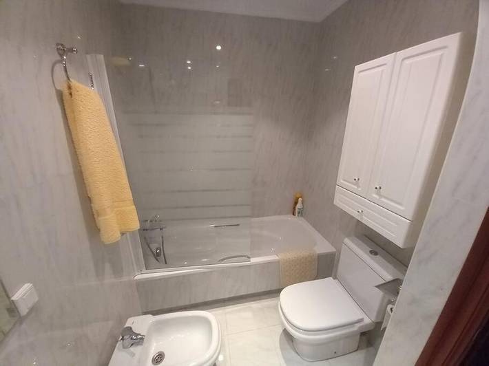 Location de vacances pour 6 personnes, avec terrasse et jardin à Laredo - 2