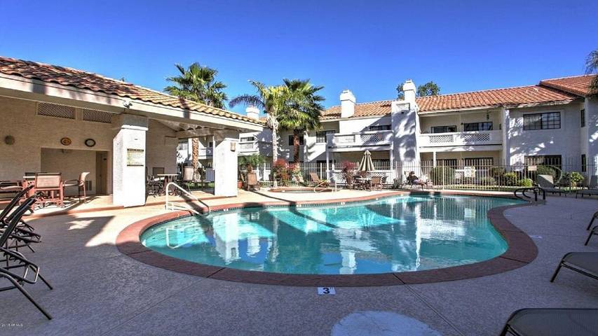 Vacation rental for 4 people, with terrace and hot tub as well as pool in Mesa
