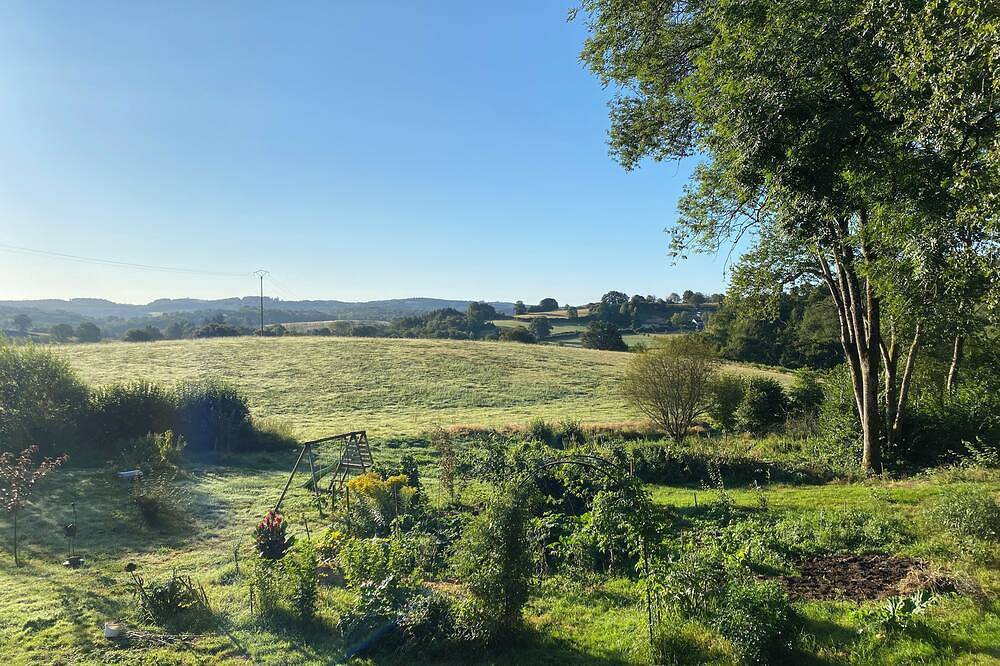 Appartement entier, Vue magnifique, grand calme et tout confort au coeur du Morvan in Brassy, Parc naturel régional du Morvan
