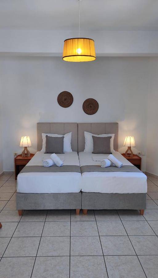 Gîte pour 2 personnes, avec vue et balcon dans Kamarès - 2