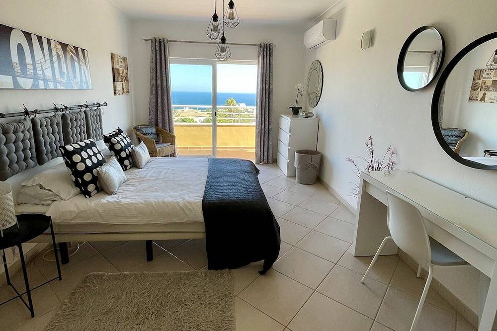 Luxury 6 bedroom modern villa with private pool and stunning sea views in Praia da Luz, Faro District