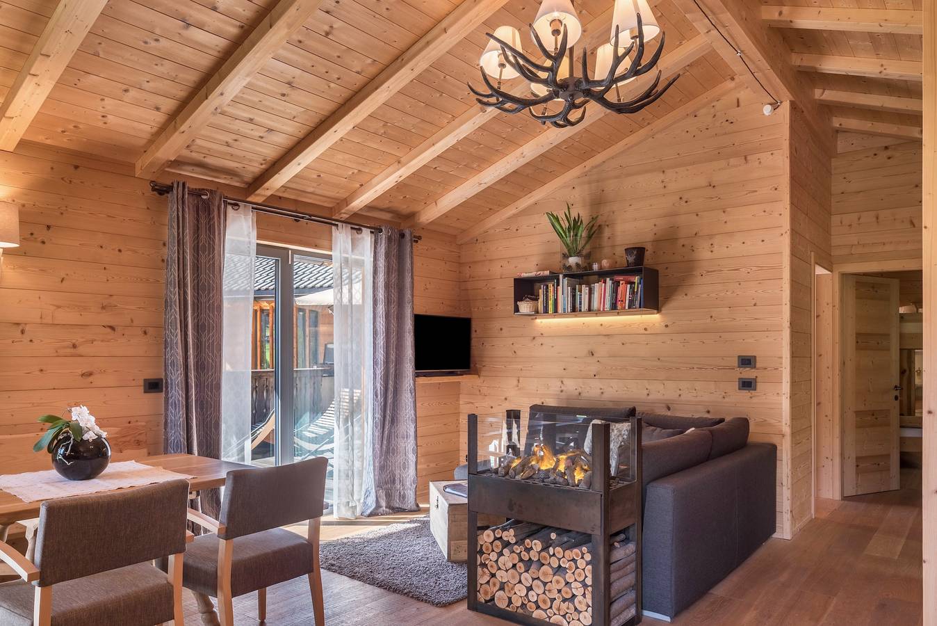 Appartamento intero, Appartamento 'La Plates Chalet' con vista montagna, terrazza privata e sauna in Ortisei, Dolomiti Superski