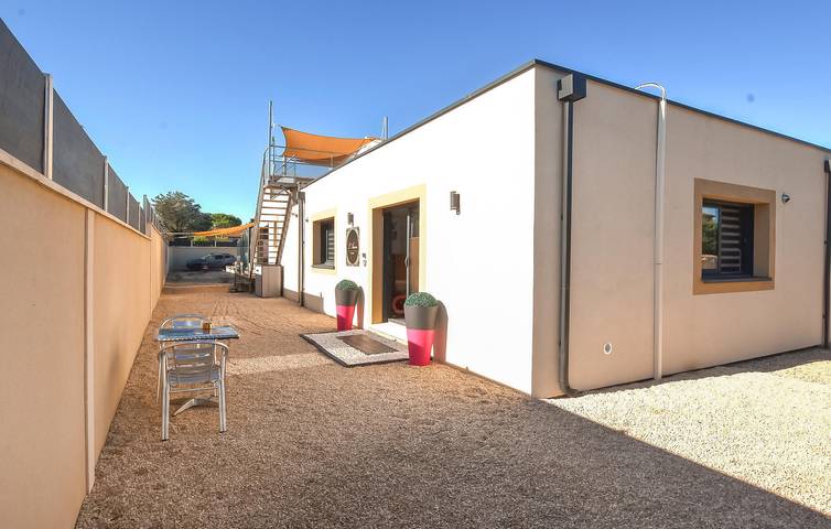 Location de vacances pour 2 personnes, avec piscine et sauna ainsi que jardin et terrasse à Carpentras - 2