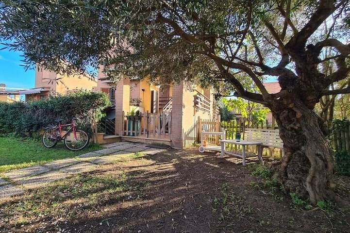 Villa for 8 people in Rome