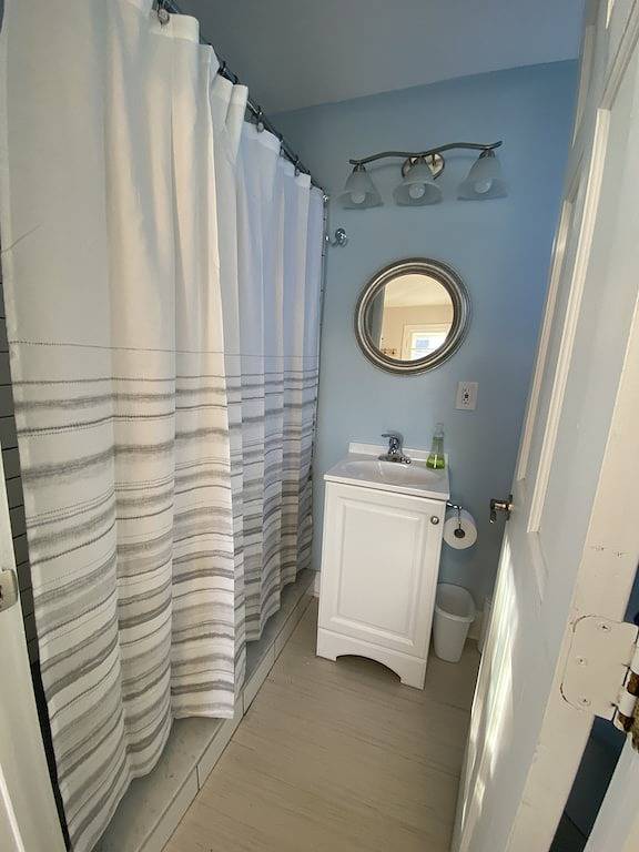 Cozy cottage on iconic tree lined Washington Street in Cape May, Cape May County