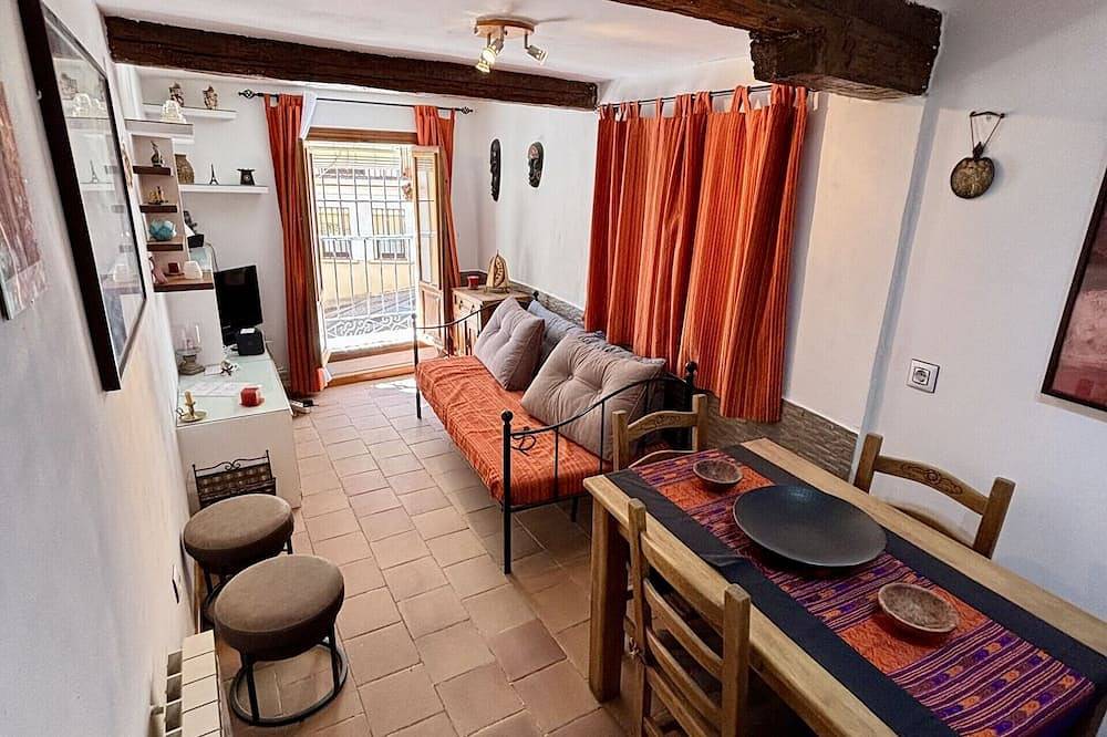 Entire apartment, La Casita del Salvador by Gloove in Cuenca, Cuenca Province