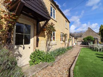 Cottage for 10 People in Bourton-on-the-Water, The Cotswolds, Photo 2