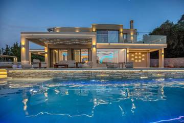 Villa for 12 People in Kassiopi, Corfu, Photo 4