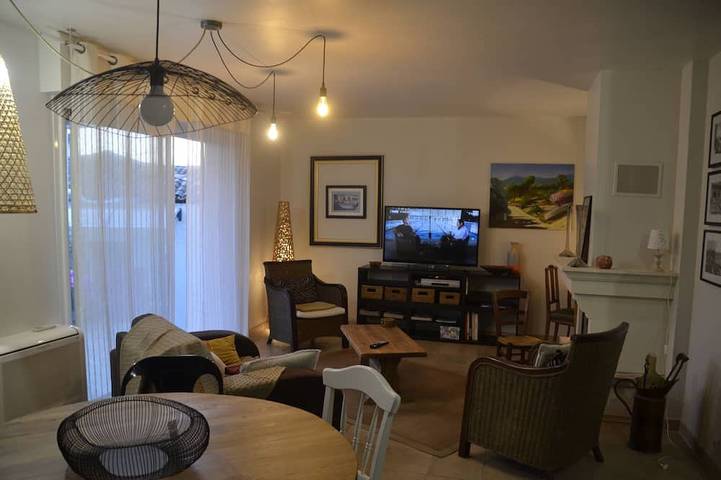 Location de vacances pour 5 personnes, avec jardin et piscine à Peri - 4