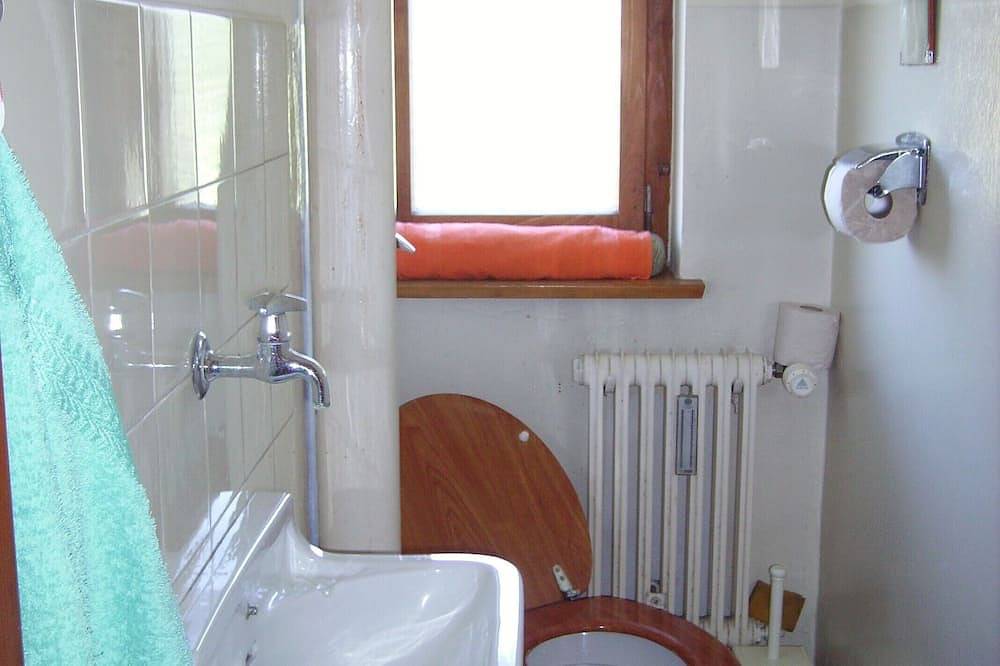 Ganze Wohnung, Geräumige, gemütl. Ferienwohnung mit großem Garten am Forellenbach, \n. in Fischen, Bayerisch Schwaben