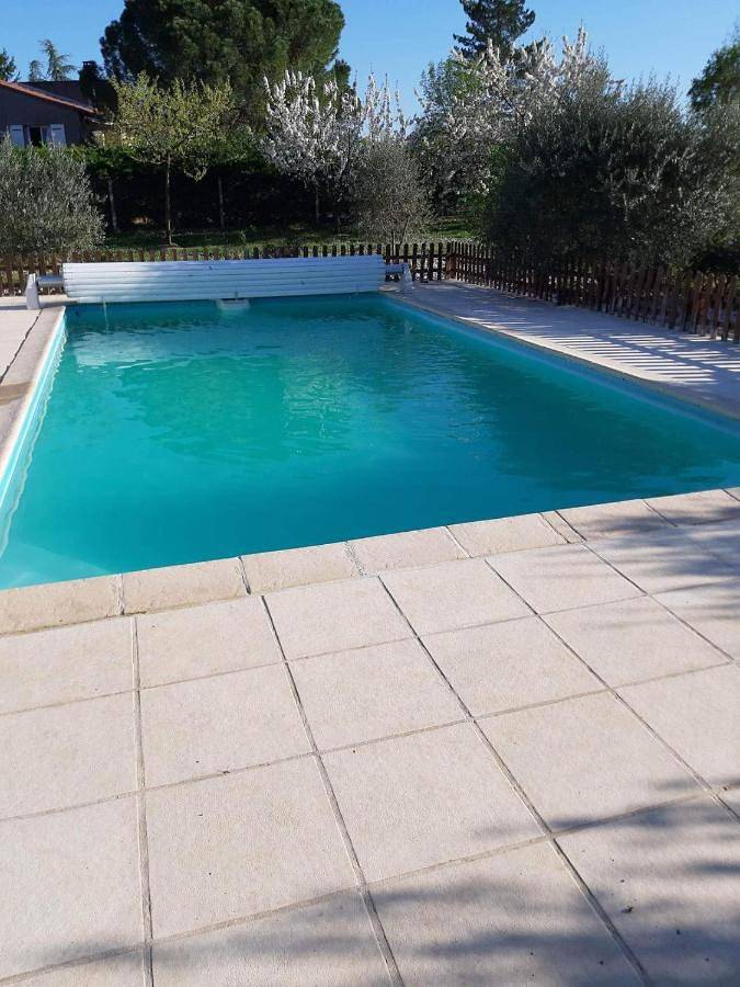 Location de vacances pour 7 personnes, avec piscine et jardin, adapté aux familles à Cieurac - 4
