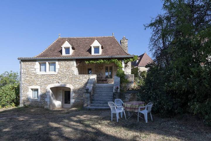 Location de vacances pour 7 personnes, avec terrasse et jardin à Les Arques