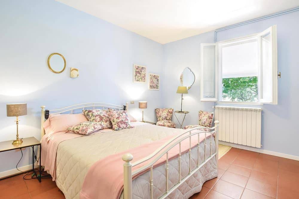 2 bedroom nice home in Fano -Pu- in Fano (Municipality), Valle del Metauro