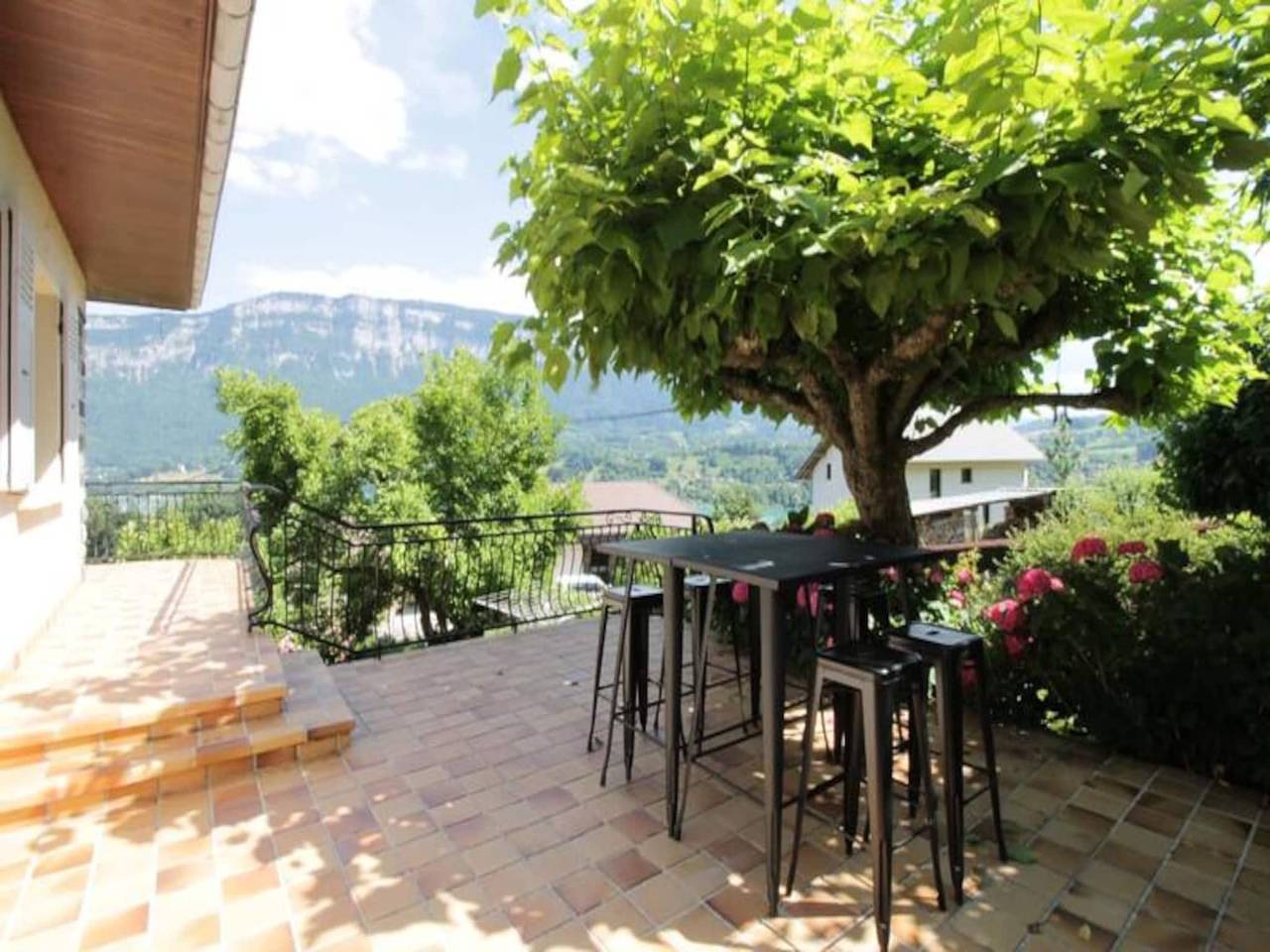 Apartamento entero, Casas y Villas para 12 Personas in Saint-Alban-de-Montbel, Chambéry region