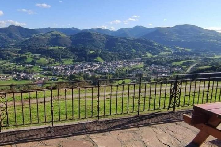 Villa pour 6 personnes, avec balcon et jardin, animaux acceptés en Navarre
