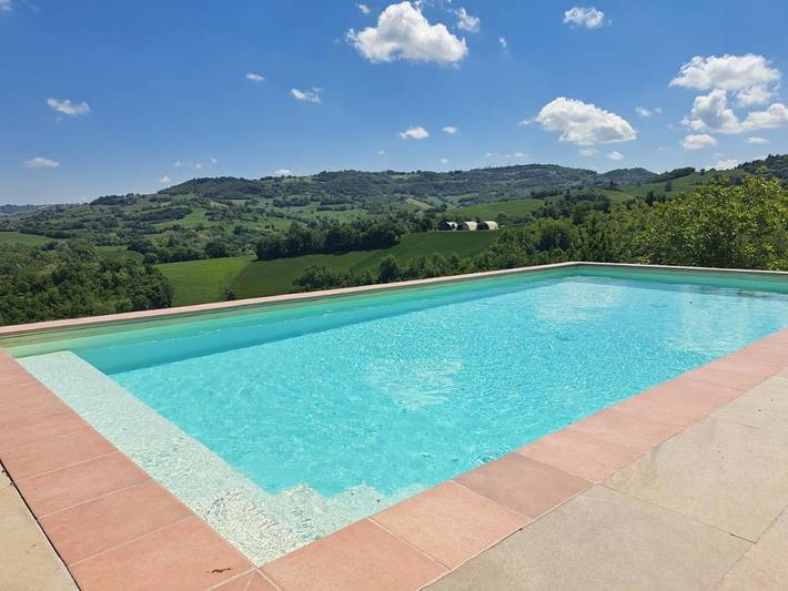 Casa vacanza per 6 persone, con Terrazza e Giardino nonché Piscina e Panorama a San Ginesio