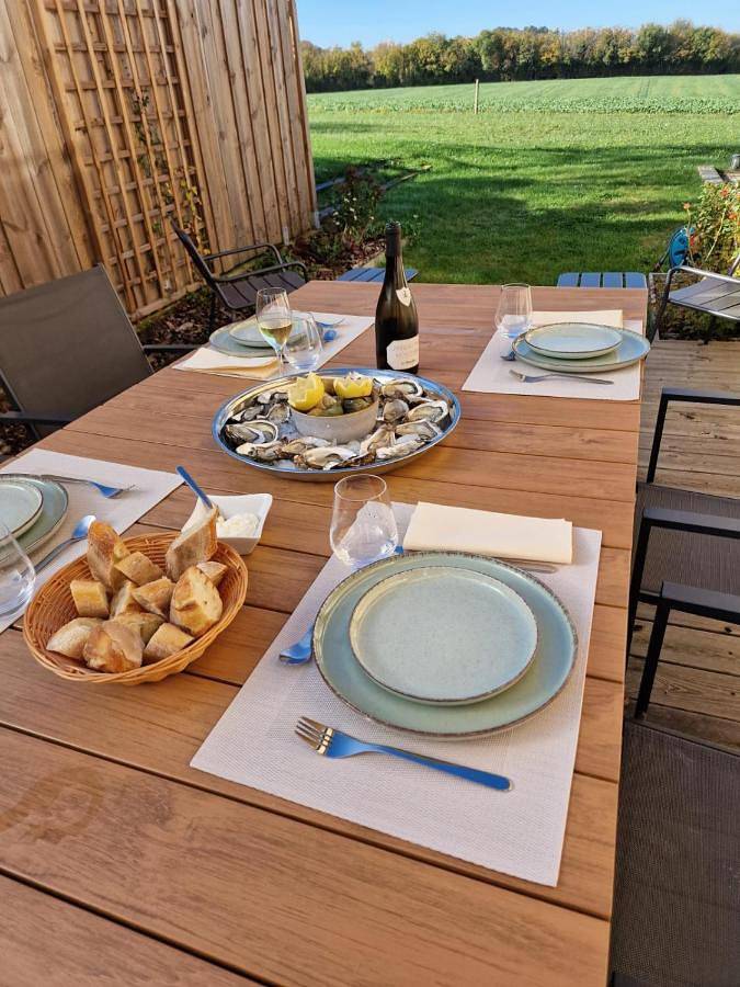 Location de vacances pour 13 personnes, avec piscine ainsi que jardin et vue dans Gardefort - 2