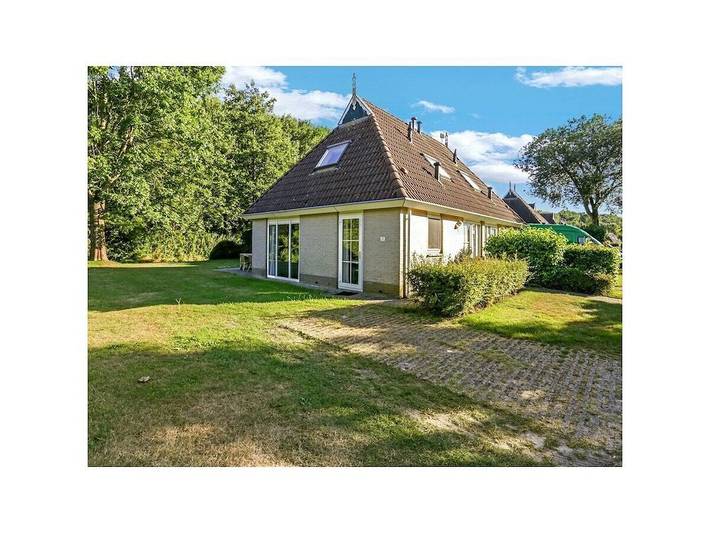 Ferienhaus für 5 Personen, mit Garten und Terrasse, mit Haustier in Earnewâld