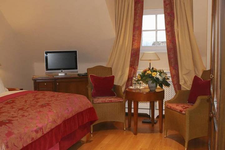 Doppelzimmer Business - Hotel Deidesheimer Hof in Deidesheim, Pfälzer Rheinebene