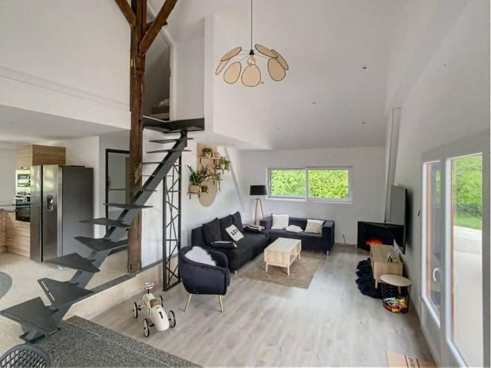 Maison de vacances pour 10 personnes, avec terrasse et jardin ainsi que vue et piscine