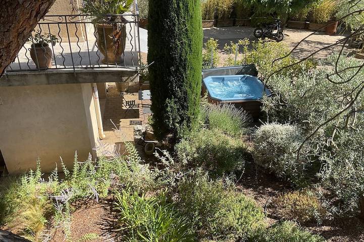 Maison de vacances pour 2 personnes, avec jacuzzi et balcon à Châteaurenard