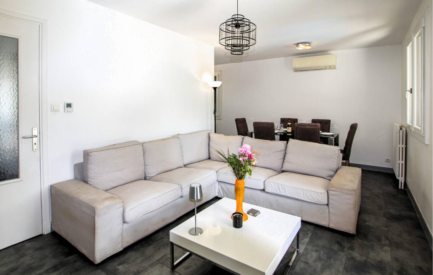 Charmant appartement de 70 m² avec piscine, Wi-Fi et restaurants à proximité in Montélimar, Région de nyons