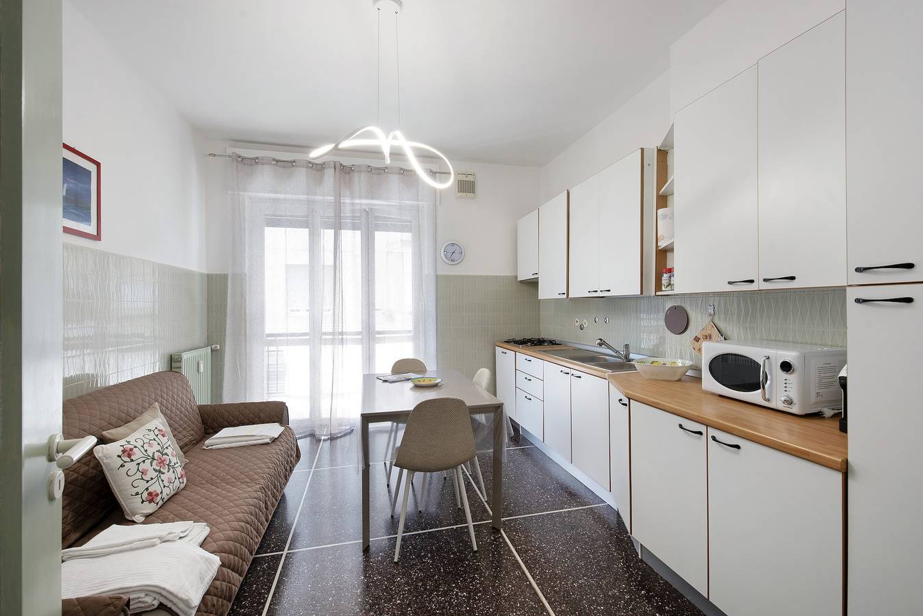 Appartamento intero, Appartamento 'Soleluna' con balcone e Wi-Fi in Arenzano, Riviera di Ponente