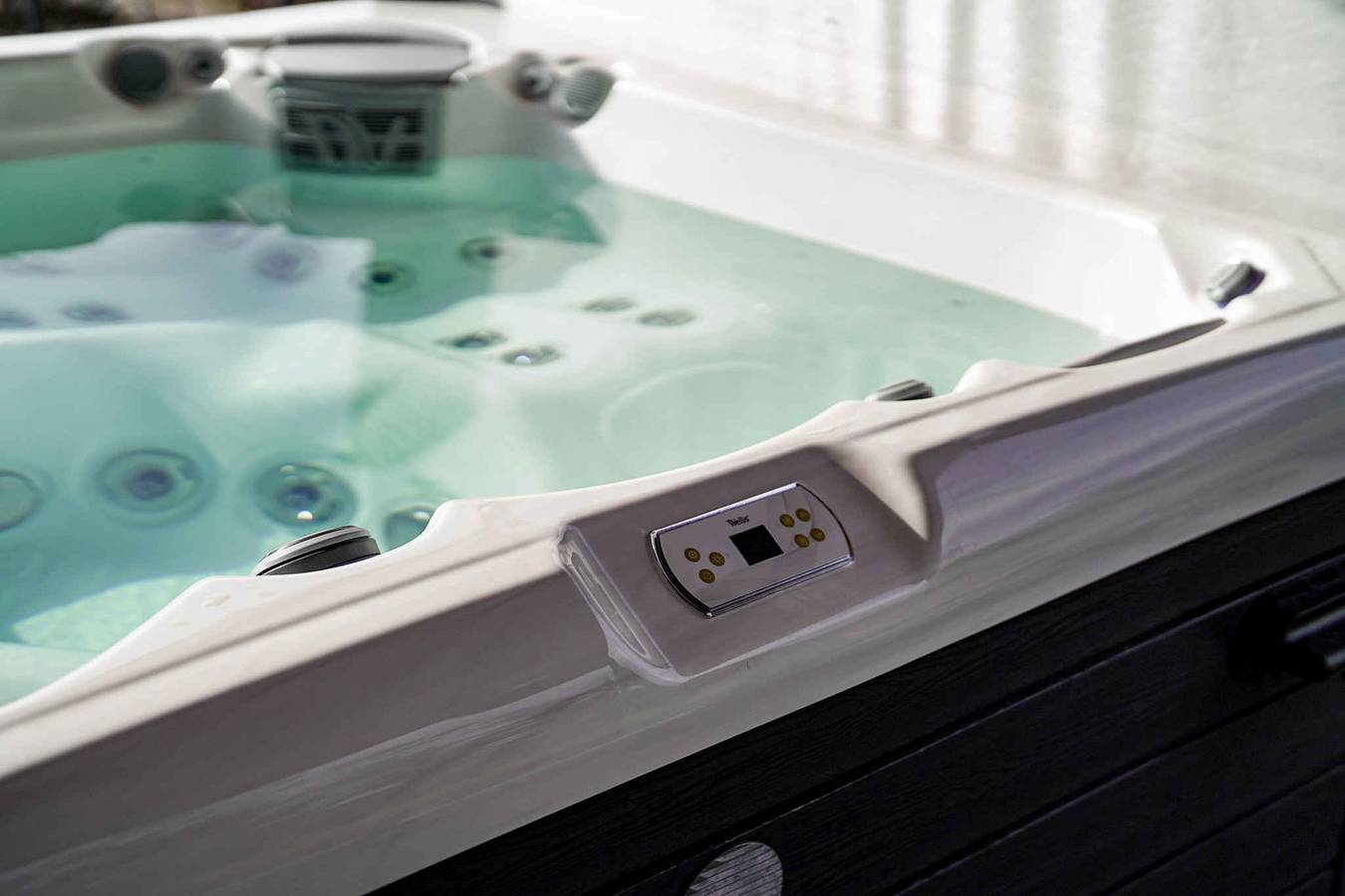 Ferienhaus mit Sauna, Whirlpool, Klimaanlage und großem Garten in Komitat Neuburg