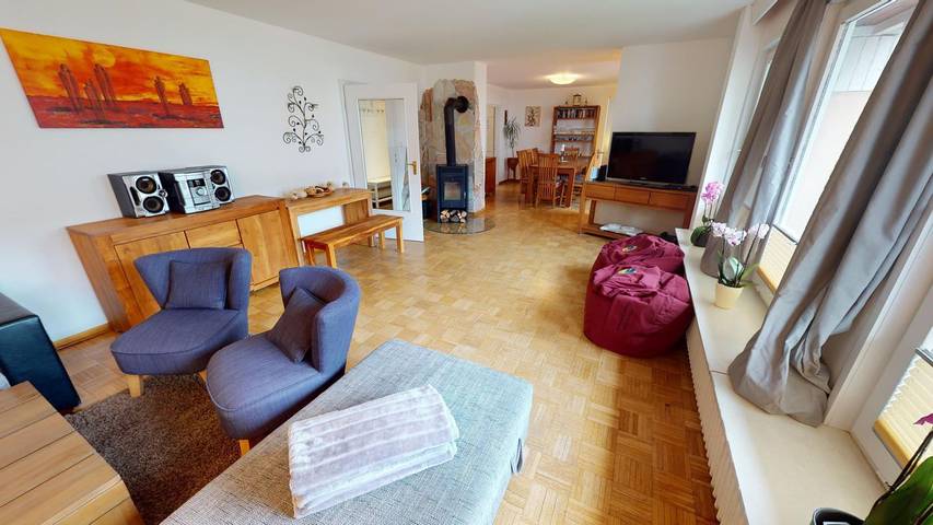 Luxus-Ferienhaus für 12 Personen, mit Balkon und Balkon/Terrasse sowie Terrasse und Garten an der Kieler Bucht