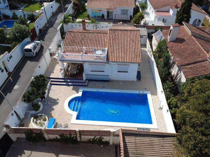 Casa vacanza per 6 persone, con Terrazza e Giardino nonché Piscina a Arroyo de La Miel