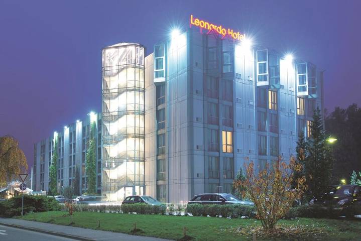 Hotel für 10 Personen, mit Terrasse und Sauna in Langenhagen - 4