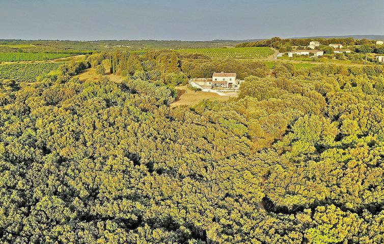 Location de vacances pour 8 personnes, avec terrasse et piscine à Orgnac-l'Aven - 4