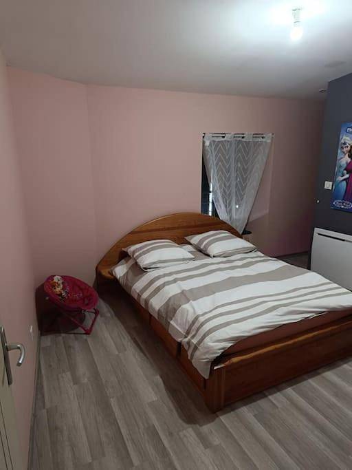 Maison en pierre in Vion, Région de Tournon-sur-Rhône
