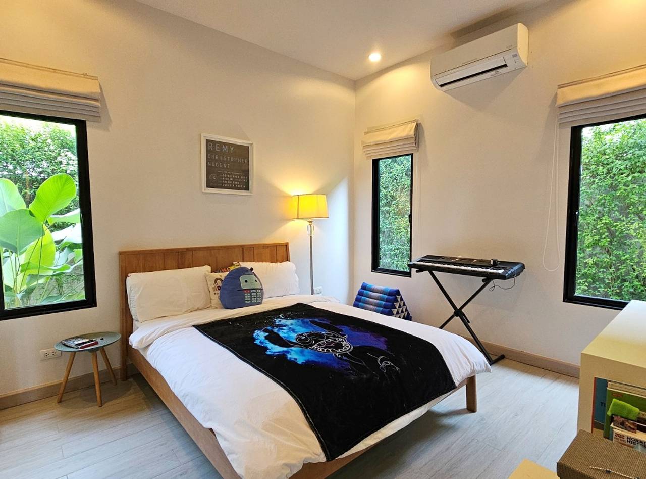 Serene pool villa near Laguna, Bangtao beach in Provincia de Phuket