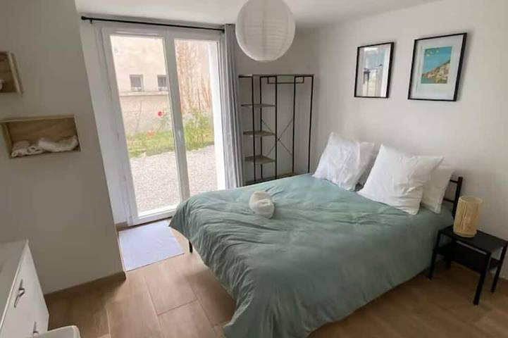 Appartement entier, Le happynous cosy, climatisé, wifi, parking privé in Tain-l'Hermitage, Région de Valence