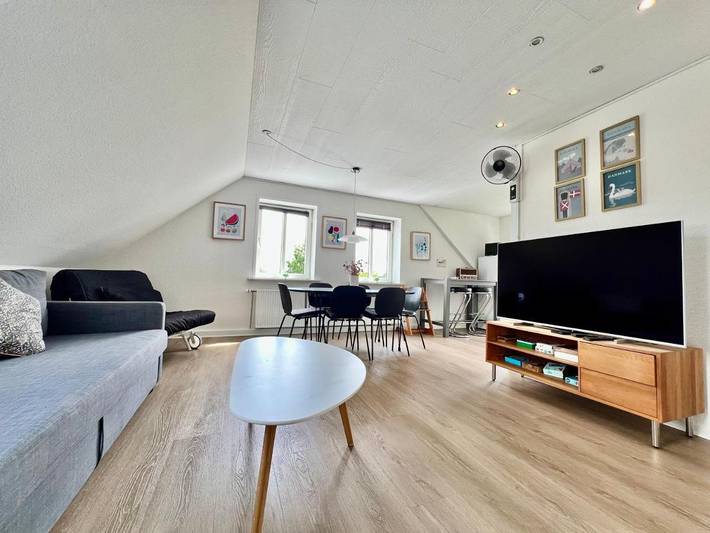 Ferielejlighed for 5 personer, med udsigt og have, børnevenlig i Vejle