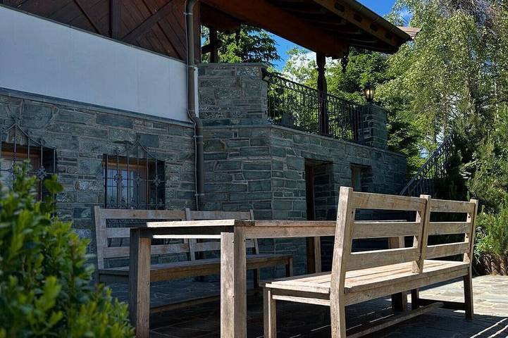 Hütte für 7 Personen, mit Sauna und Balkon sowie Garten, mit Haustier in Gerlitzen