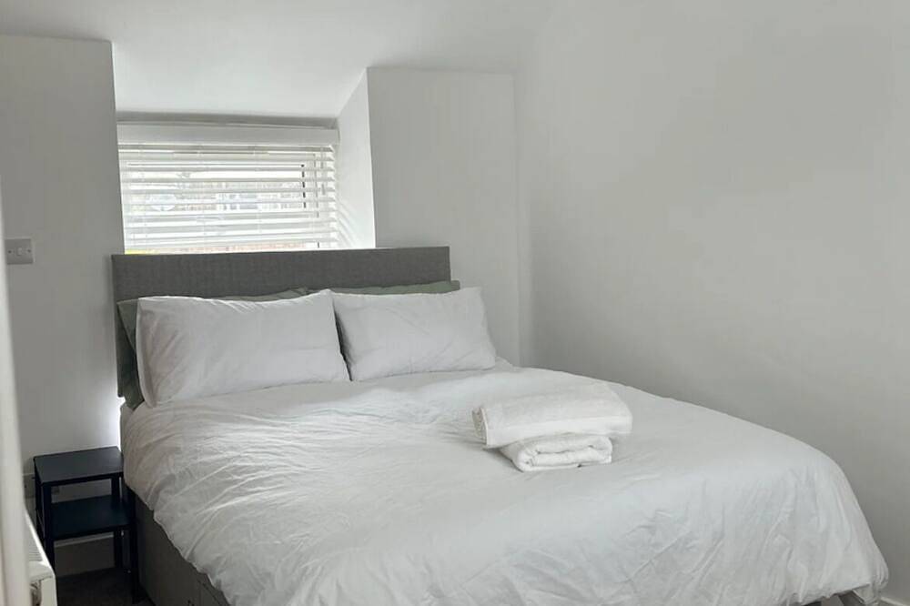 Bay View House - a countryside retreat close to Snowdon and Zipworld! in Bangor, Snowdonia